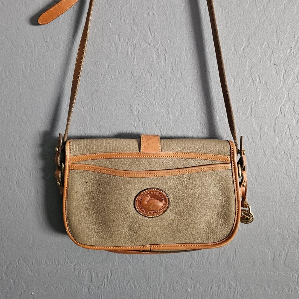 Vintage Dooney and Bourke Crossbody Bag - Picture 3 of 8